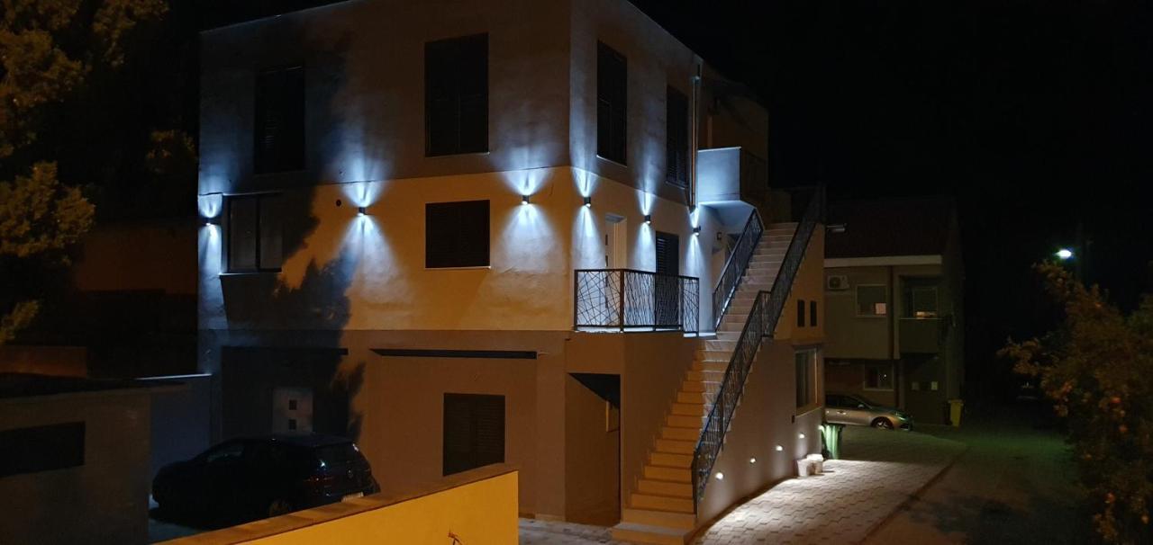 Kaštela Apartments Ena מראה חיצוני תמונה