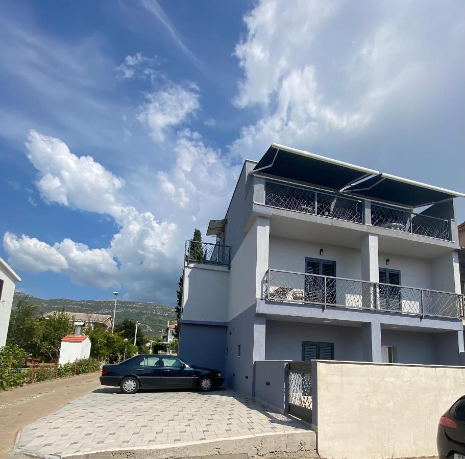 Kaštela Apartments Ena מראה חיצוני תמונה