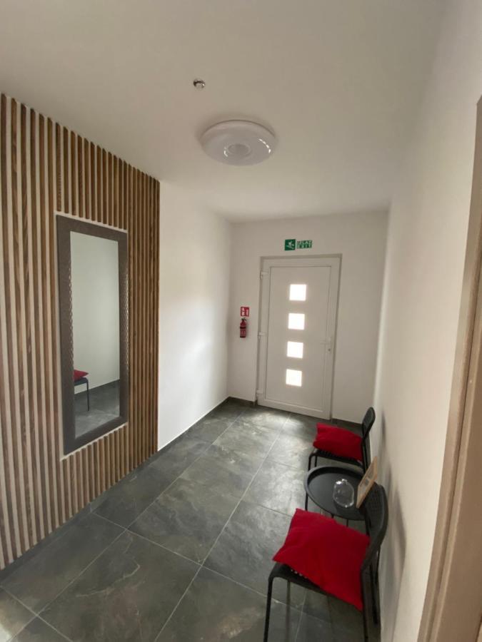 Kaštela Apartments Ena מראה חיצוני תמונה