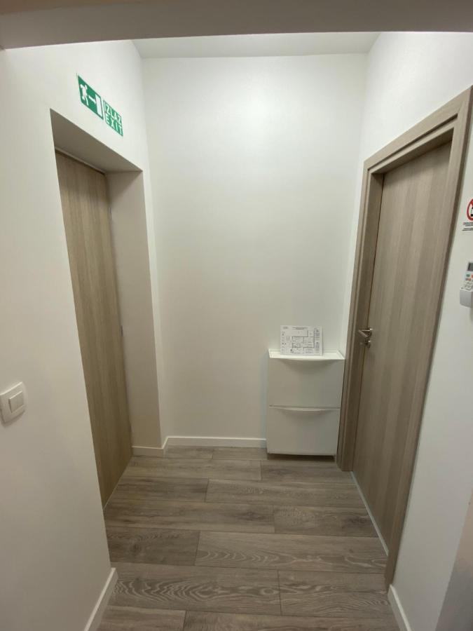 Kaštela Apartments Ena מראה חיצוני תמונה