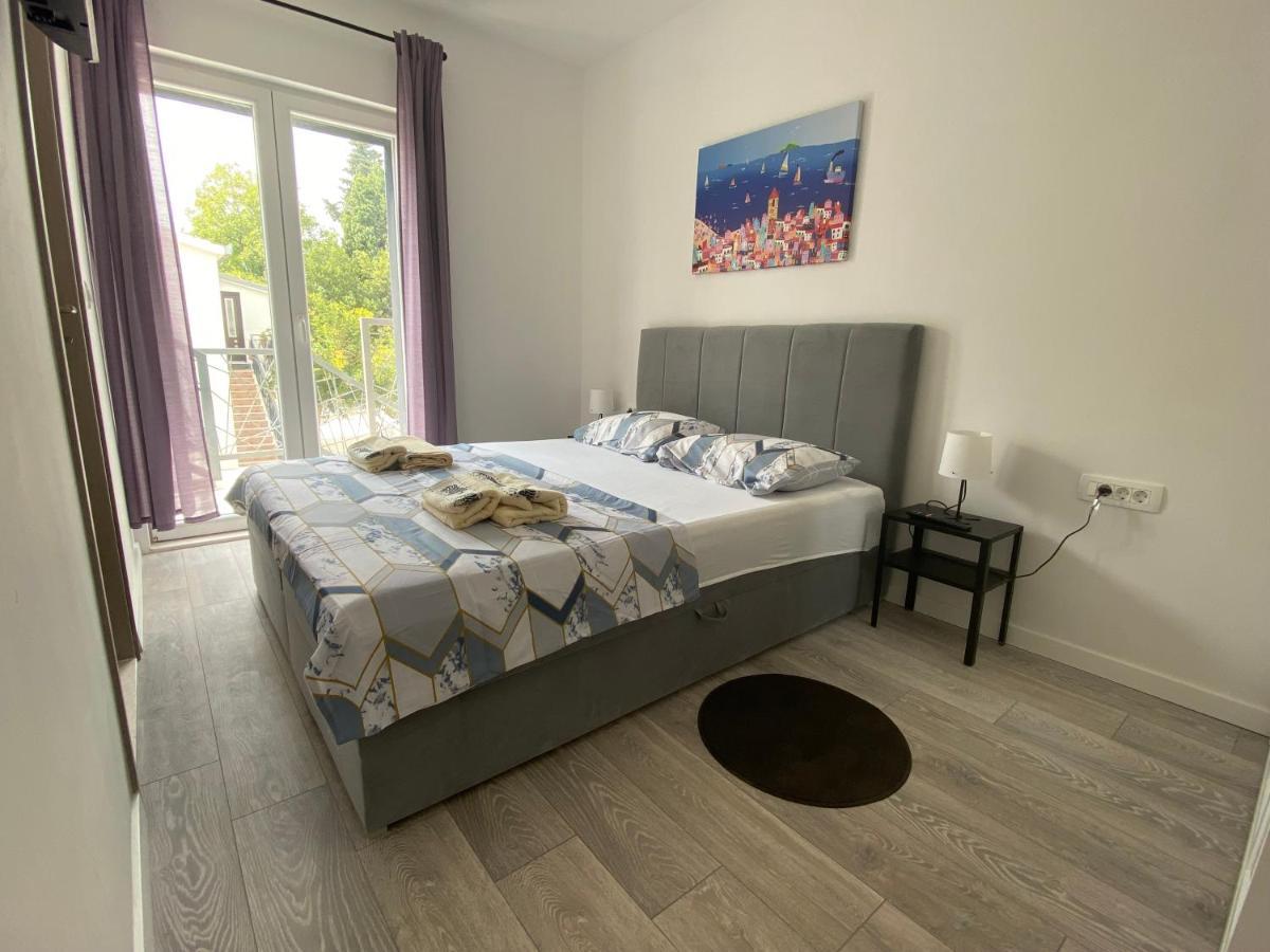 Kaštela Apartments Ena מראה חיצוני תמונה